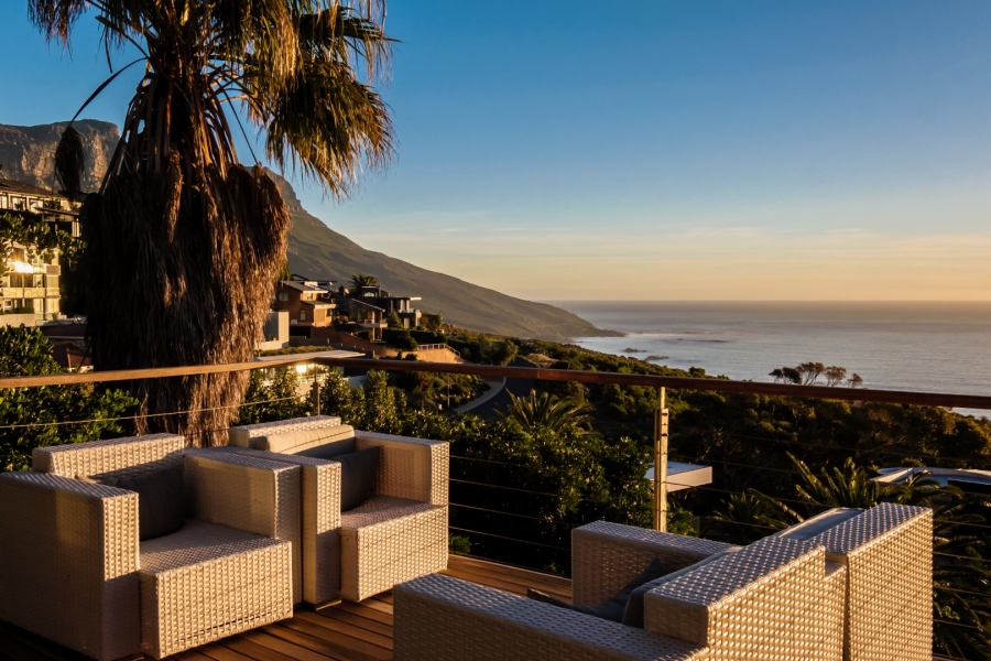 6 Bedroom Property for Sale in Camps Bay Western Cape